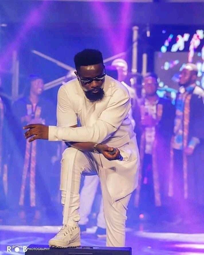 Download MP3 Listen Sarkodie Performs New Diss Song At VGMA 2019